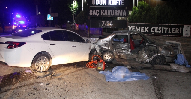 Alkollü ve Ehliyetsiz Sürücünün Karıştığı Kazada 4 Kişi öldü 2 Kişi Ağır Yaralandı