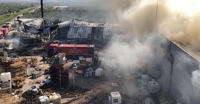 Manisa'da Fabrika Yangını