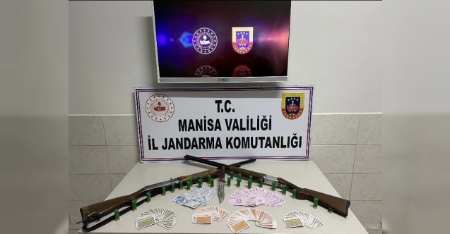 Kumar Oynarken Yakalanan 11 Kişiye 40 Bin 500 TL Ceza