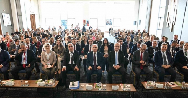 Manisa, Bağımlılık Psikiyatrisi Sempozyumuna ev sahipliği yaptı