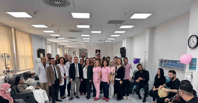 Sanatla Umuda Dokunuş etkinliği hastalara moral oldu