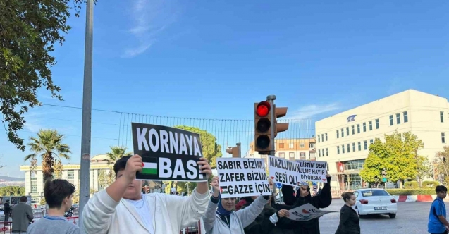 Somalılardan İsrail’e kornalı tepki