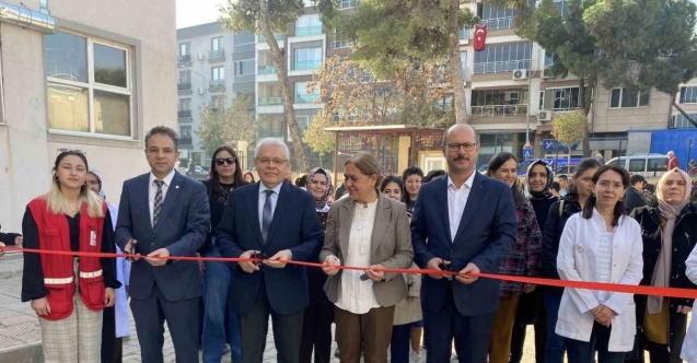 Alaşehir’de öğrenciler Gazze için tek yürek oldu
