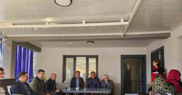 Kaymakamdan şehit polisin ailesine taziye ziyareti