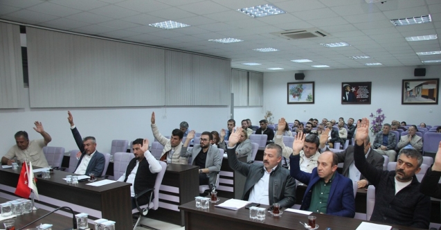 Kula Belediyesi’nde personel sayısı tartışması: "Başkan cevap verecek mi"