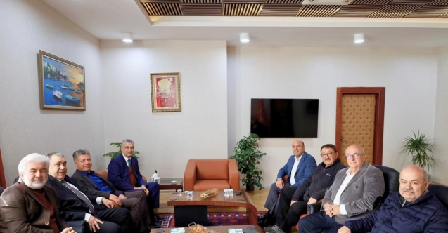 Manisa eski Valisi Celalettin Güvenç Akhisar’da