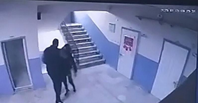 Okul müdürü otizmli öğrenciyi merdivenlerden itti