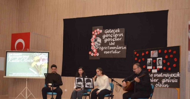 Selendi’de 24 Kasım Öğretmenler Günü kutlandı