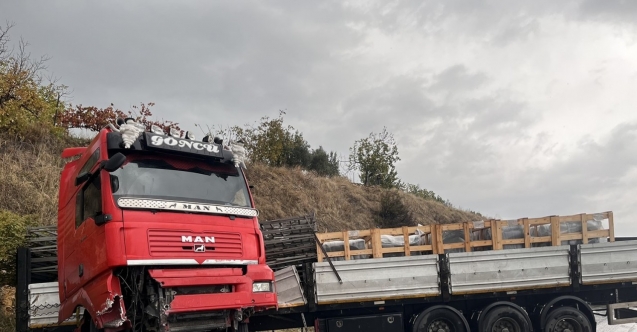 Yağışlı hava kazayı beraberinde getirdi