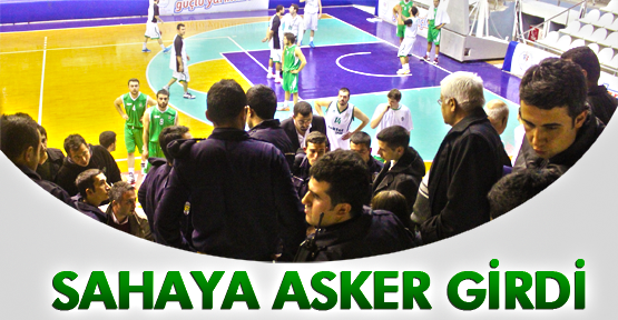 BASKETBOL MAÇINA ASKER MÜDAHALESİ