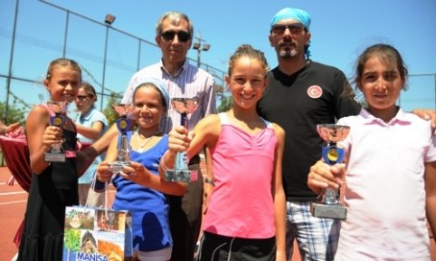 Tenis Şampiyonası Sona Erdi!
