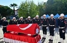 Şehit polis memuru görev yaptığı ilçeden uğurlandı