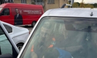Parmakları aracın havalandırmasına sıkışan çocuğu itfaiye kurtardı