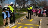 Minikler trafiği eğlenerek öğrendi