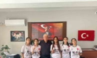 Salihli’nin yıldız güreşçileri Bolu’dan madalyalarla döndü