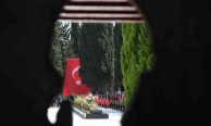 Soma maden şehitleri mezarları başında anıldı