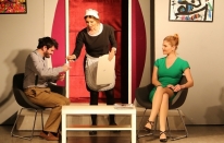 Türbülans Tiyatro Oyunu İzleyenleri Güldürdü