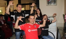 FANATİK BEŞİKTAŞLILAR HAYATINI BİRLEŞTİRDİ