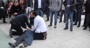 SARA HASTASI KADININ KALBİ DURDU İŞTE YAŞAMLA ÖLÜM ARASINDA Kİ O ANLAR