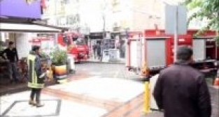 İŞYERİNDE ÇIKAN YANGIN KORKU DOLU ANLARA NEDEN OLDU