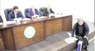 ŞEHZADELER BELEDİYE MECLİSİ'NDE GERGİN ANLAR