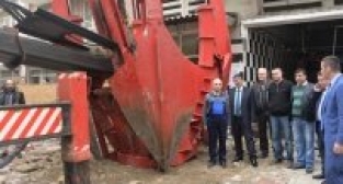 ŞEHZADELER BELEDİYESİ GÖSTERDİ Kİ AĞAÇ KESMEDEN DE OLUYORMUŞ