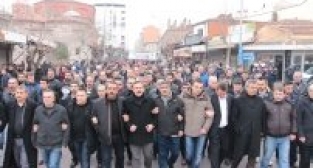 Manisa'da, Çakıroğlu için gıyabi cenaze namazı ve yürüyüş