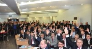 BÜYÜKŞEHİR MECLİSİ'NDE AK PARTİ ÇATLAĞI