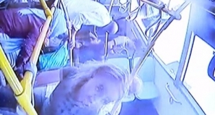 Manisa’daki otobüs kazasının güvenlik kamerası görüntüleri ortaya çıktı