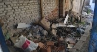 Manisa'da Çöp Ev Tam 7 traktör çöp çıktı