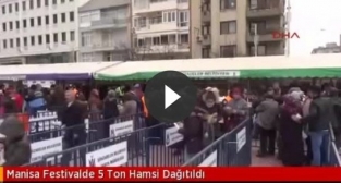 Festivalde 5 ton hamsi dağıtıldı