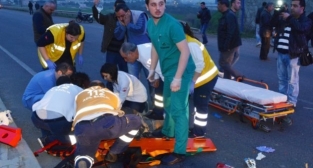 MANİSA'DA TRAFİK KAZASI 2 ÖLÜ 2 AĞIR YARALI