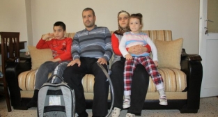 KALBİNİ ÇANTASINDA TAŞIYOR