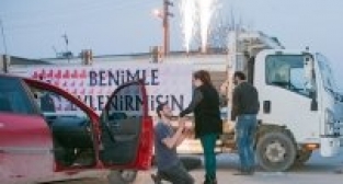 KAMYONLA EVLENME TEKLİFİ