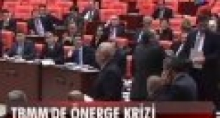 Meclis Karıştı