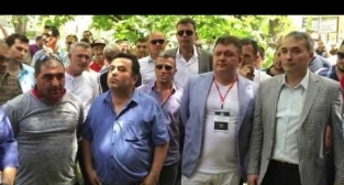 OLAYLI KONGRE SONRASI ARDI ARDINA AÇIKLAMALAR!