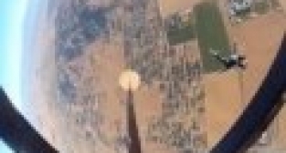 Şemsiyeyle Gökyüzünden Atladı