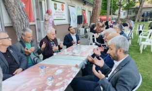 Akhisar’da şehit aileleri ve gazilerden duygu dolu buluşma