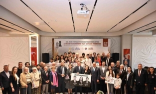 Manisa’da dev turnuvanın şampiyonu Azerbaycanlı Rasulov oldu