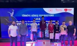 Yunusemreli güreşçi Kalay’dan bronz madalya