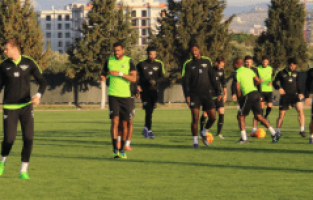 AKHİSAR BELEDİYESPOR KRİTİK MAÇA HAZIRLANIYOR