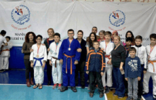 Kütahya'da Yunusemre'yi Temsil Edecekler