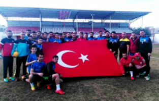 TERÖRE KARŞI TÜRK BAYRAKLI TEPKİ