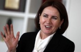 MERAL AKŞENER İZMİR'E GELİYOR