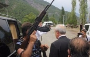 CHP'Lİ ÖZEL'DEN SUİKAST AÇIKLAMASI