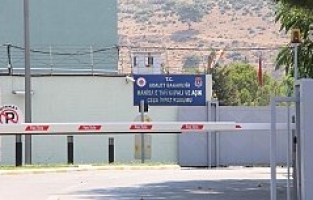 MANİSA'DA YÜZLERCE HÜKÜMLÜ TAHLİYE EDİLDİ