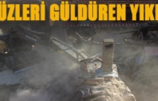 Şehzadeler ilçesindeki 5 mahalleyi kapsayan projede ilk yıkım gerçekleştirildi