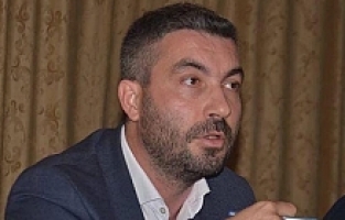 İYİ Partili Akan, “Sağlıklı bir sofra kurmak hayal oldu”