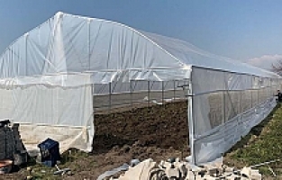 Şiddetli fırtınada zarar gören seralar bakıma alındı