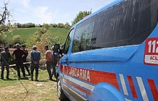 Yaşlı adam tarlada ölü bulundu